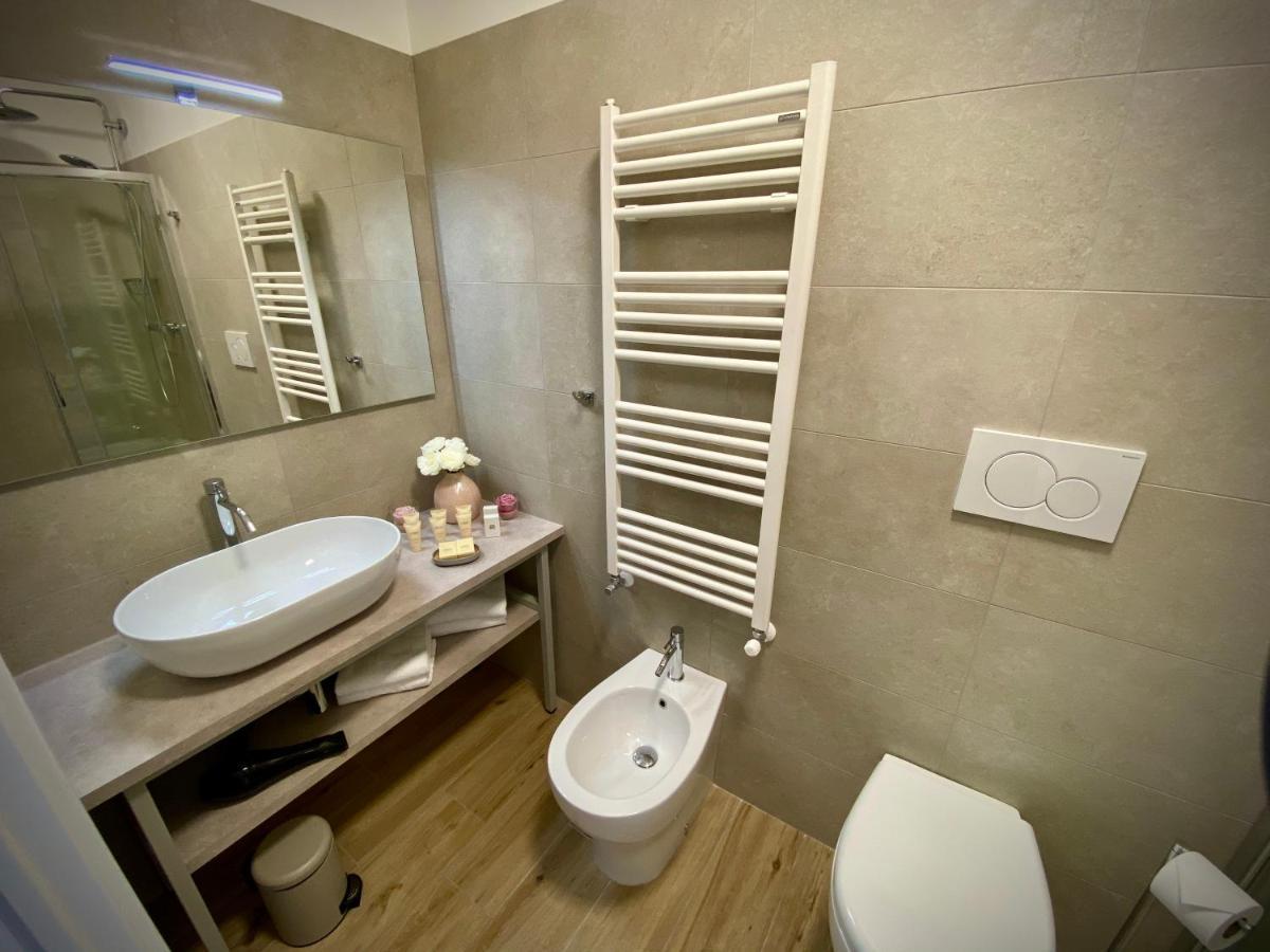 Five Flowers Guest House Triest Exterior foto
